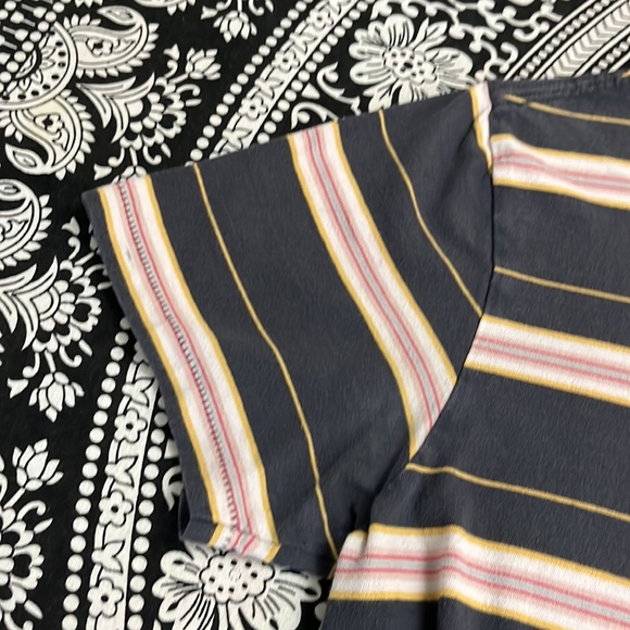 Volcom T-shirt 🖤 - Picture 5 of 8